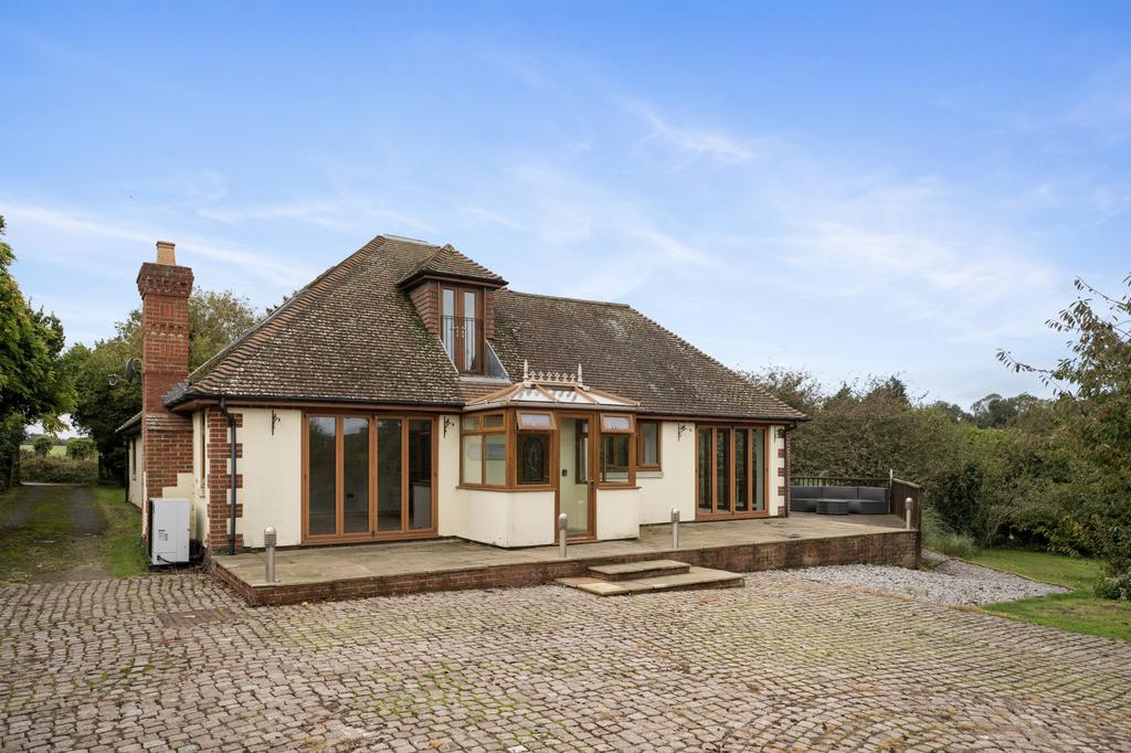 Hollands Hill, Martin Mill, Dover... 6 bed detached house for sale £