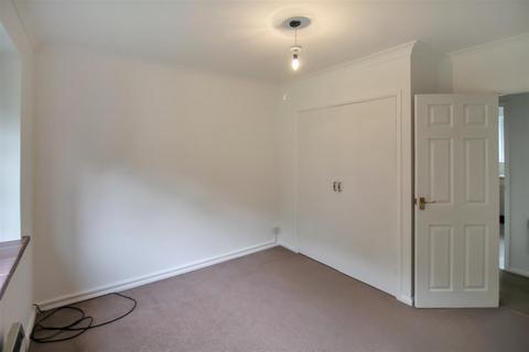 2 bedroom maisonette to rent, Albury Road, Guildford GU1