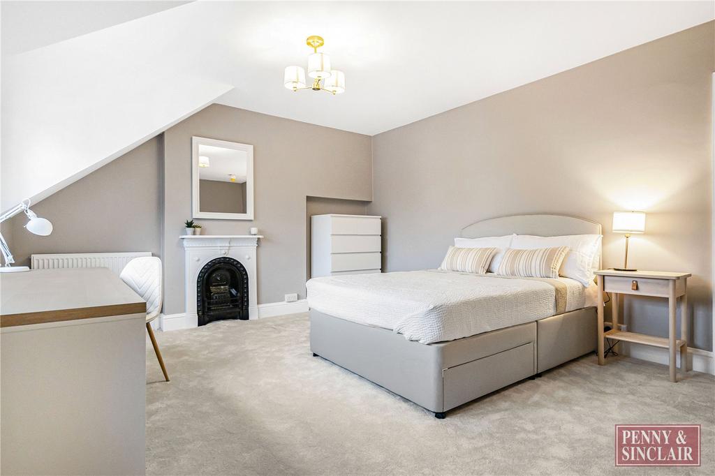 Banbury Road, Oxford 3 bed apartment to rent £2,500 pcm (£577 pw)