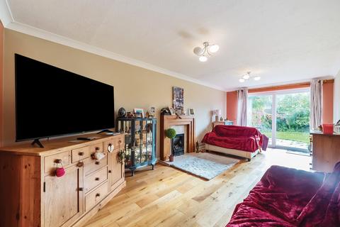 4 bedroom link detached house for sale, Yarnold Close, Wokingham, Berkshire