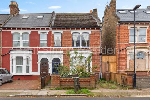 4 bedroom end of terrace house for sale, Ravenstone Road, London, N8