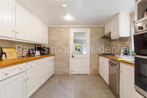 4 bedroom end of terrace house for sale, Ravenstone Road, London, N8