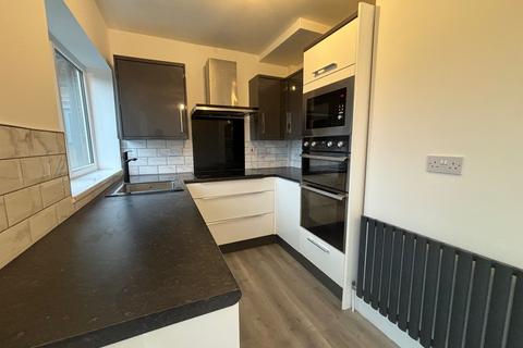 3 bedroom semi-detached house to rent, Bromley Cross, Bolton BL7