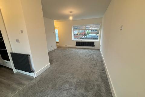 3 bedroom semi-detached house to rent, Bromley Cross, Bolton BL7