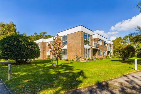 2 bedroom apartment for sale, Haslemere Avenue, Highcliffe, Christchurch, Dorset, BH23