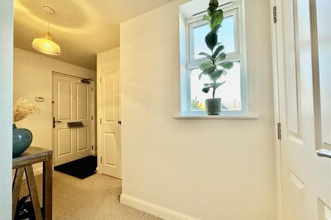 2 bedroom apartment for sale, Station Avenue, Houlton, Rugby