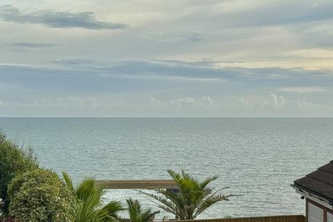35 Lower Corniche, Hythe, CT21 5TP