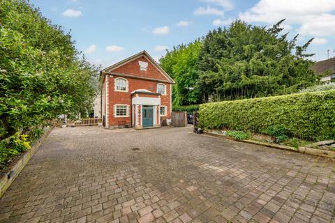 4 bedroom detached house for sale, London Road, Essex CB11