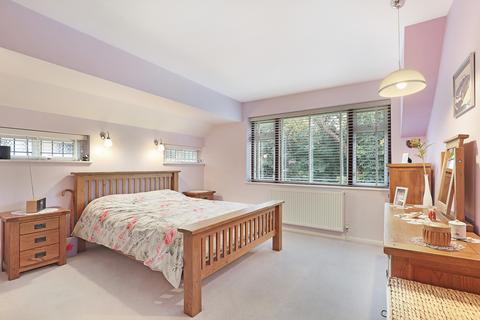 Red Acres Debden Lane, Loughton, IG10 2PD
