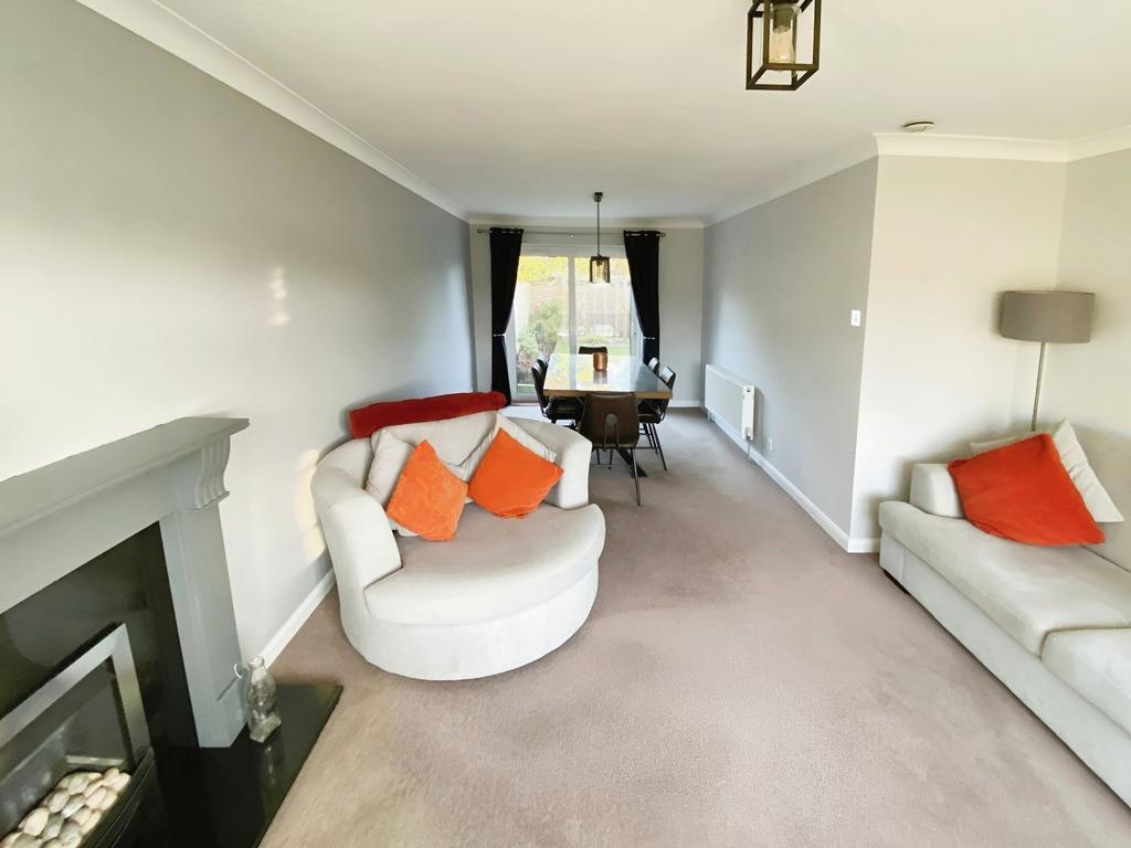 Sitting/Dining Room