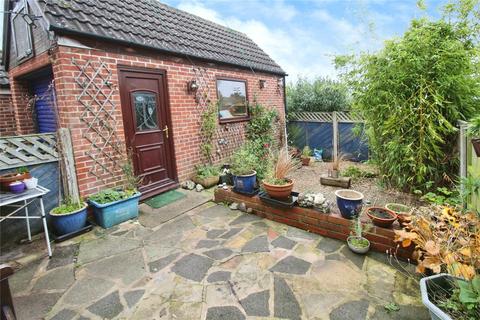 7 Chapelfield Crescent, Thorpe Hesley, Rotherham, S61 2TP