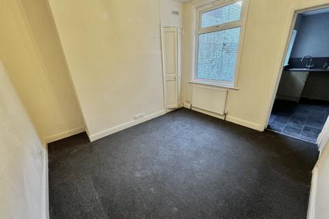 4 bedroom terraced house for sale, Belle Vue Street, North Yorkshire YO12