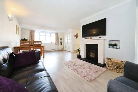 11 Ashley Gardens, Codsall, Wolverhampton, WV8 1AX
