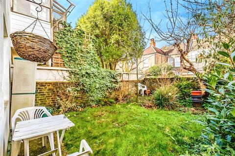 1 bedroom flat for sale, Cissbury Road, East Sussex BN3