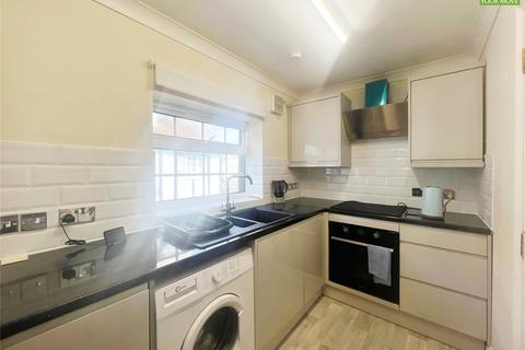 2 bedroom flat to rent, Stocker Road, West Sussex PO21