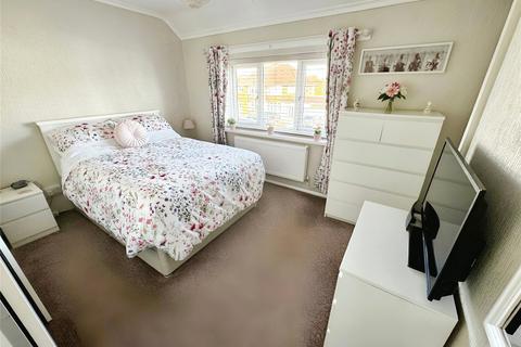 136 Ridge Lane, Wednesfield, Wolverhampton, WV11 3TU