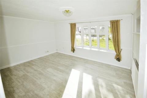 3 bedroom semi-detached house to rent, Wardlow Close, West Midlands WV4