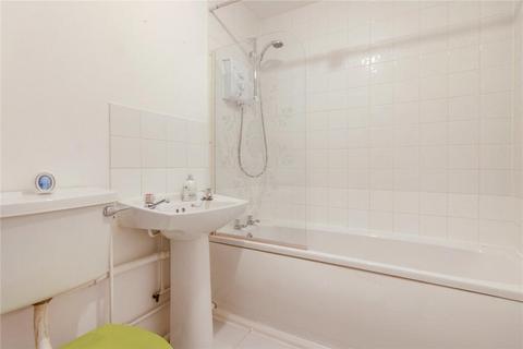 1 bedroom flat for sale, Cundy Road, London E16