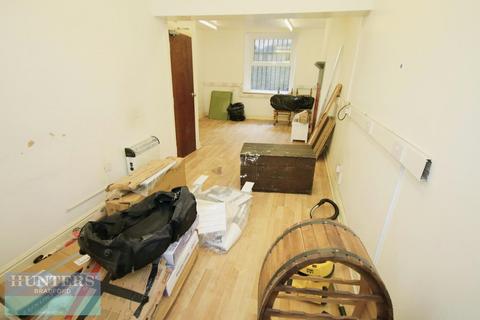 3 bedroom property for sale, REF SR - RS Bolton Road Wapping, Bradford, West Yorkshire, BD1 4DQ