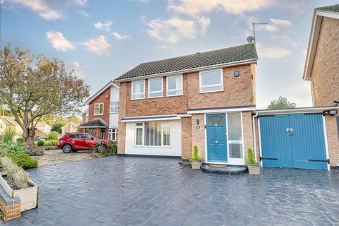 4 bedroom detached house for sale, Greenacres, Benfleet SS7