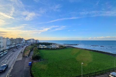 2 bedroom flat to rent, Fort Paragon, Margate