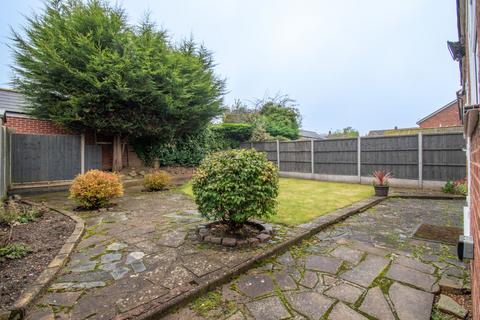 3 bedroom semi-detached house for sale, Kilverstone Avenue, Evington