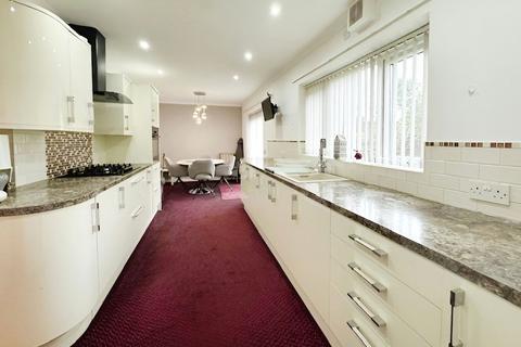 9a The Oaks, Quakers Yard, Treharris, CF46 5HQ