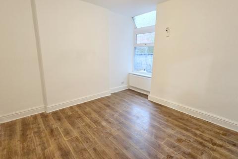 3 bedroom semi-detached house for sale, Montreal Street, Levenshulme