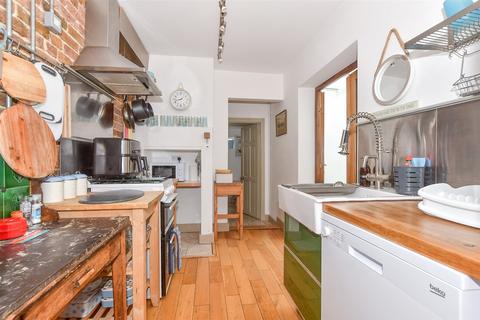 2 bedroom terraced house for sale, Albert Street, Whitstable, Kent