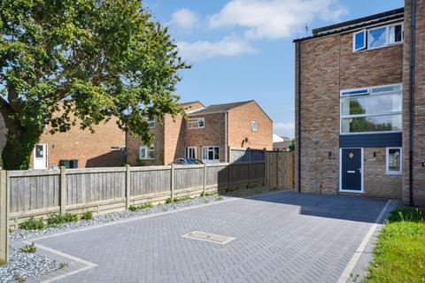 3 bedroom townhouse for sale, Cuckoo Lane, Ashford TN23