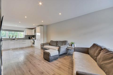 3 bedroom townhouse for sale, Cuckoo Lane, Ashford TN23