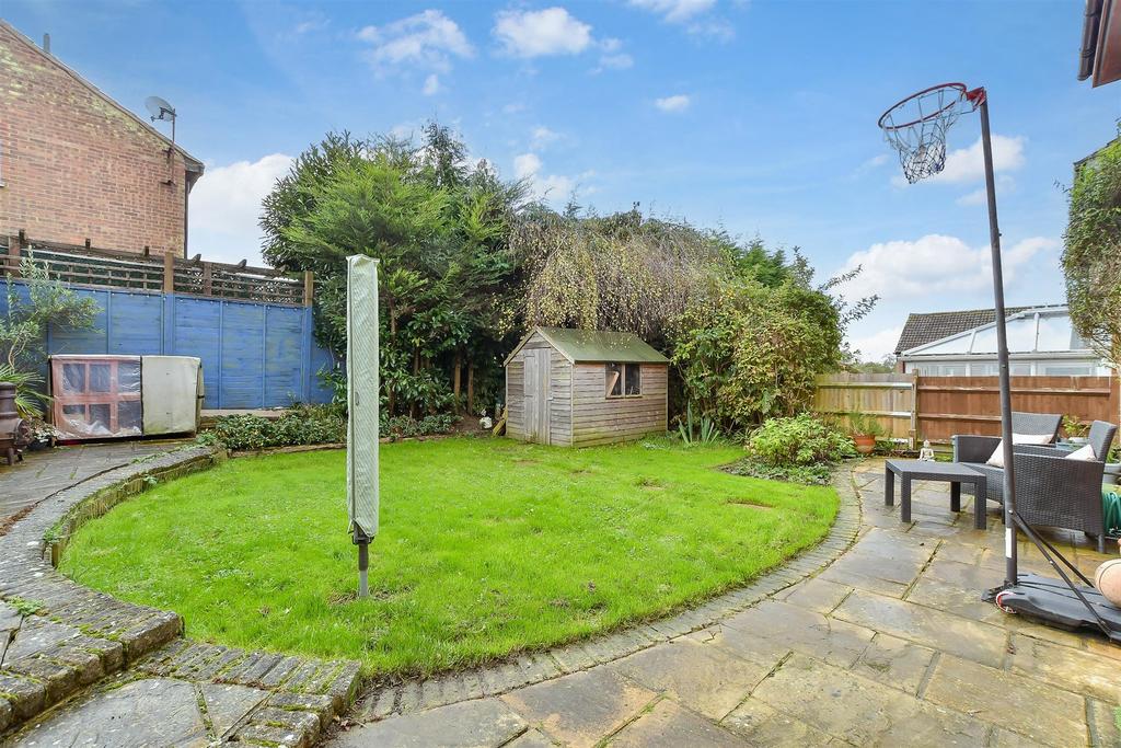 Pegasus Way, East Grinstead, West Sussex 4 bed detached house for sale