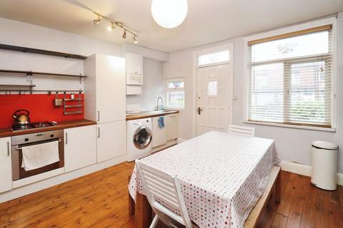2 bedroom house to rent, Parkfield Row, Leeds, West Yorkshire, LS11