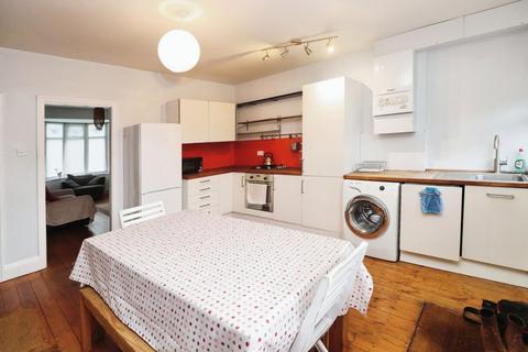 2 bedroom house to rent, Parkfield Row, Leeds, West Yorkshire, LS11