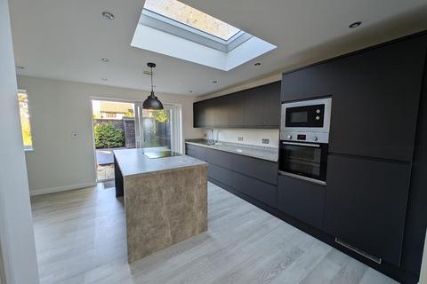 71 Wavell Close, Yate, Bristol, BS37 5UN