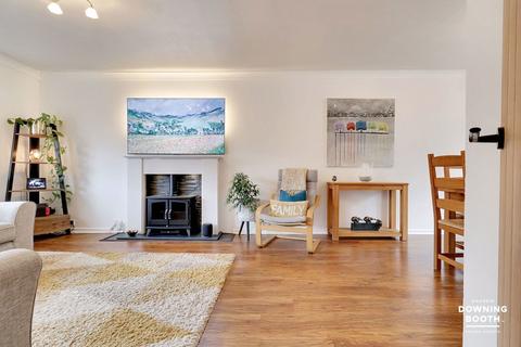 50 High Grange, Lichfield, WS13 7DU