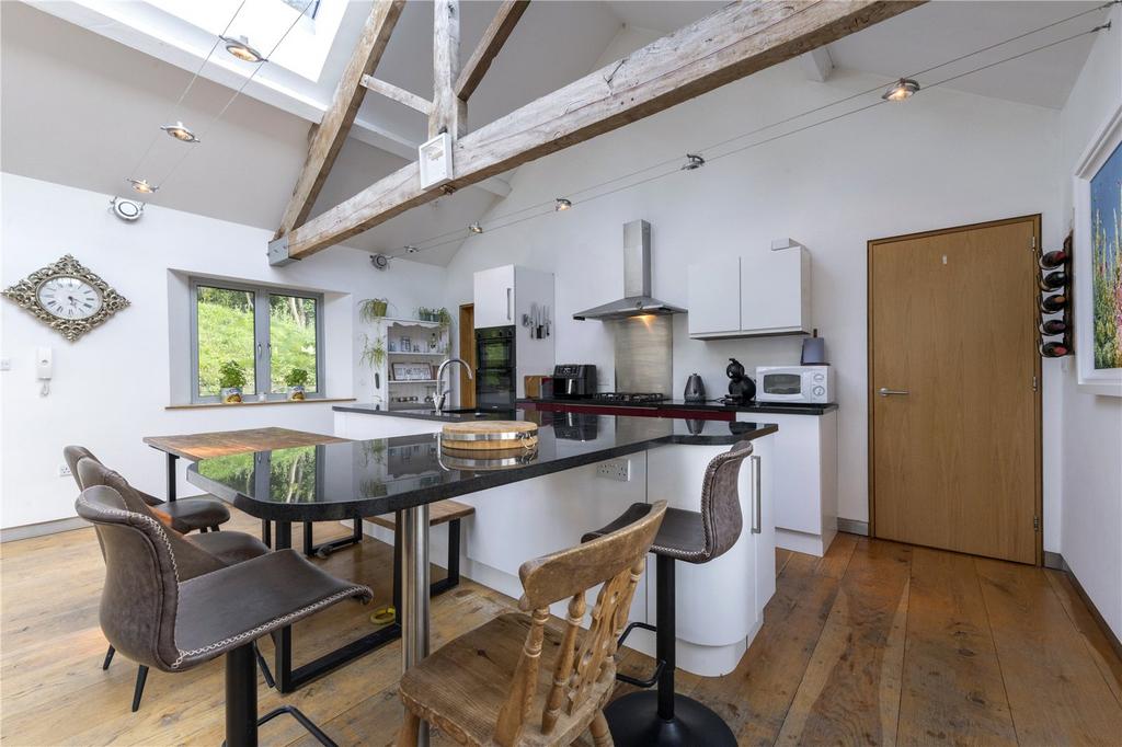 Kitchen/Dining