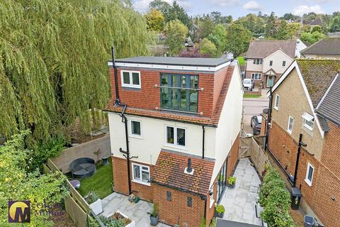 3 bedroom detached house for sale, Hansells Mead, Roydon