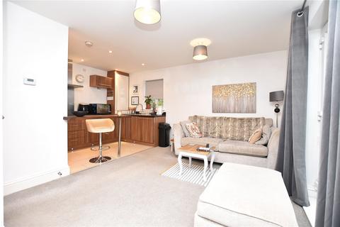 2 bedroom apartment for sale, Cedar Drive, Seacroft, Leeds, West Yorkshire