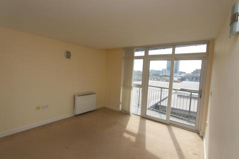 2 bedroom flat to rent, Rutland St, Leicester LE1