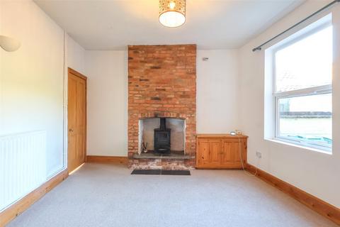 2 bedroom end of terrace house to rent, Easthorpe, Southwell, Nottinghamshire, NG25