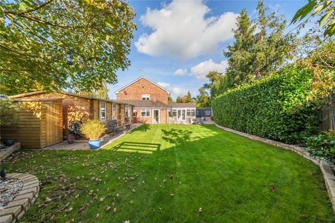 24 Mill Field, Bagshot, GU19 5DR