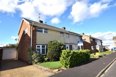 3 bedroom semi-detached house for sale, Birt Grove, Goole