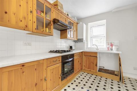 1 bedroom flat for sale, Clifford Avenue, East Sheen, SW14