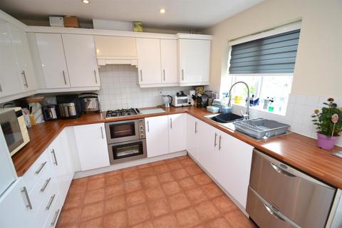 3 bedroom semi-detached house for sale, Wordsworth Gardens, Borehamwood