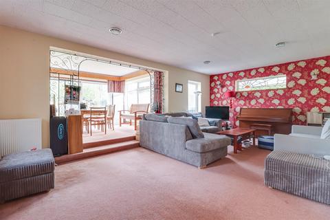 3 bedroom detached house for sale, Eastwood Rise, Leigh-on-Sea SS9