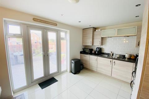 3 bedroom mews for sale, Eason Way, Ashton-Under-Lyne OL6