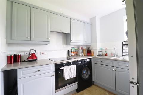 2 bedroom apartment for sale, Nottage Crescent, Braintree