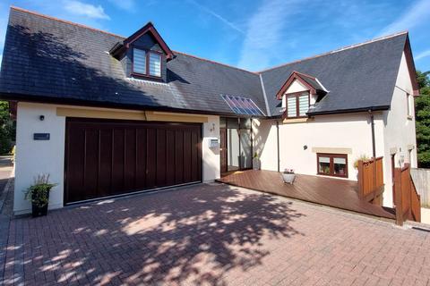 4 bedroom detached house for sale, Springfield Park, Buckfastleigh TQ11