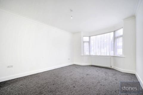 8 Wyre Grove, Edgware, HA8 8UP